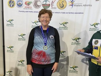 Kerrie claims indoor throws record
